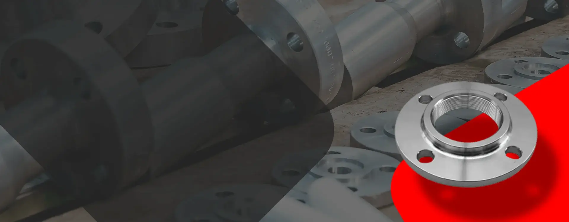 Flanges de aço carbono e inox em produção